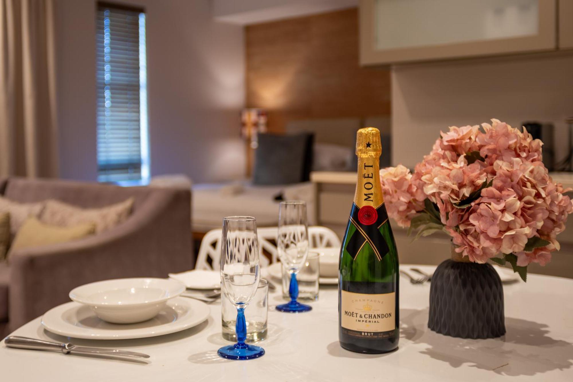 Luxury Studio 106 นิสนา ภายนอก รูปภาพ